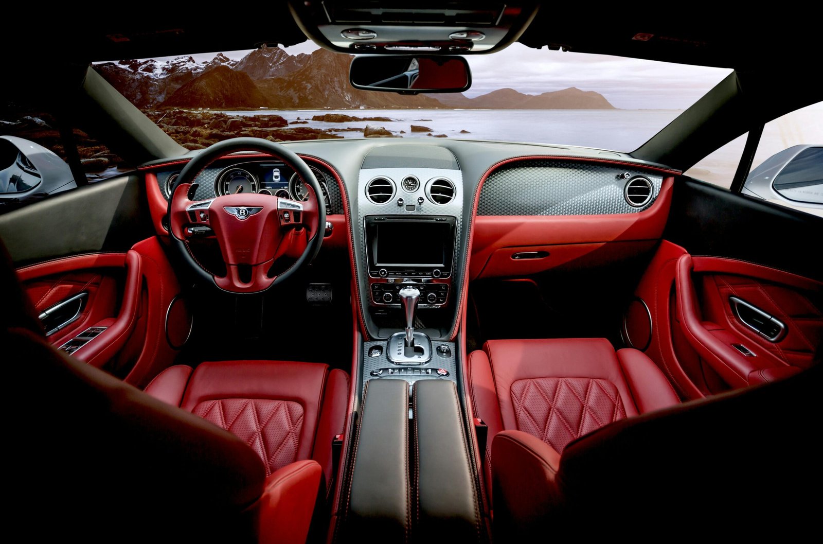 News updates on new cars, features, and the auto industry on USA Hare News