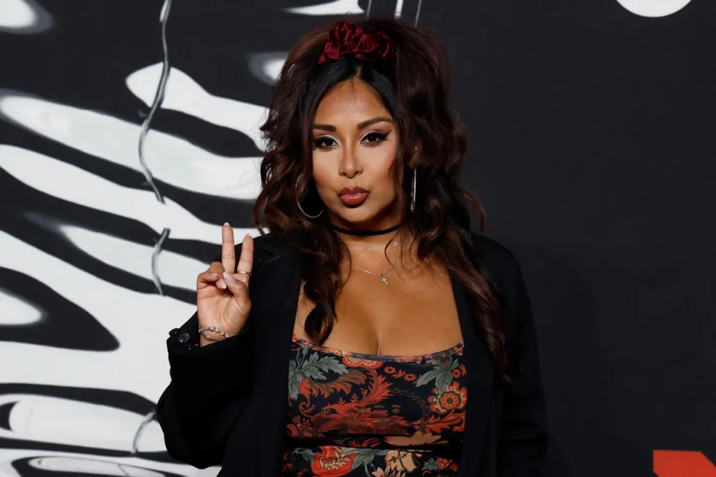 Former ‘Jersey Shore’ Star Snooki Says She Has Cervical Cancer